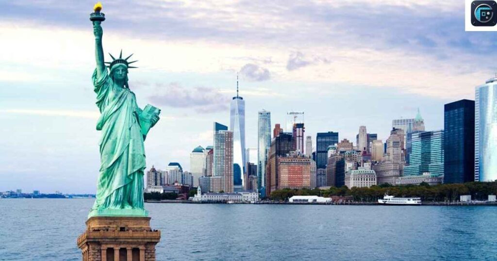  1/4 Statue of Liberty
