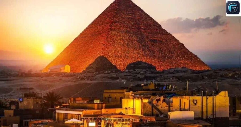  Great Pyramid of Giza
