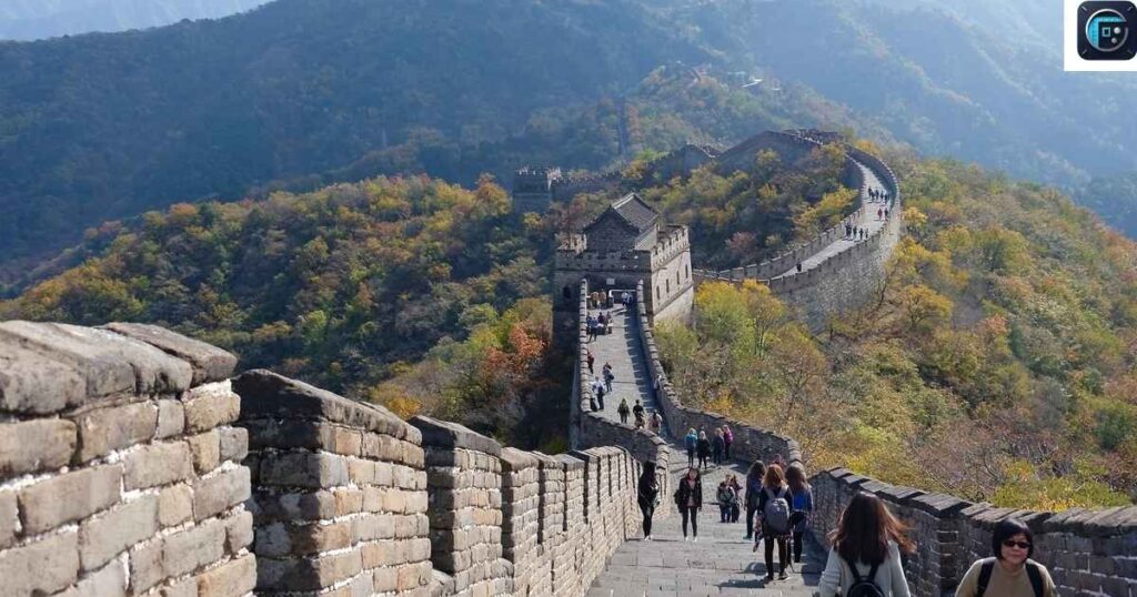  The Great Wall of China (Section)
