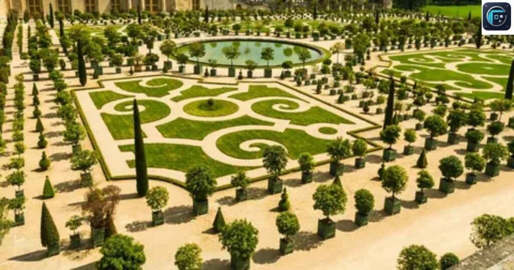  The Distance Between Paris and Versailles