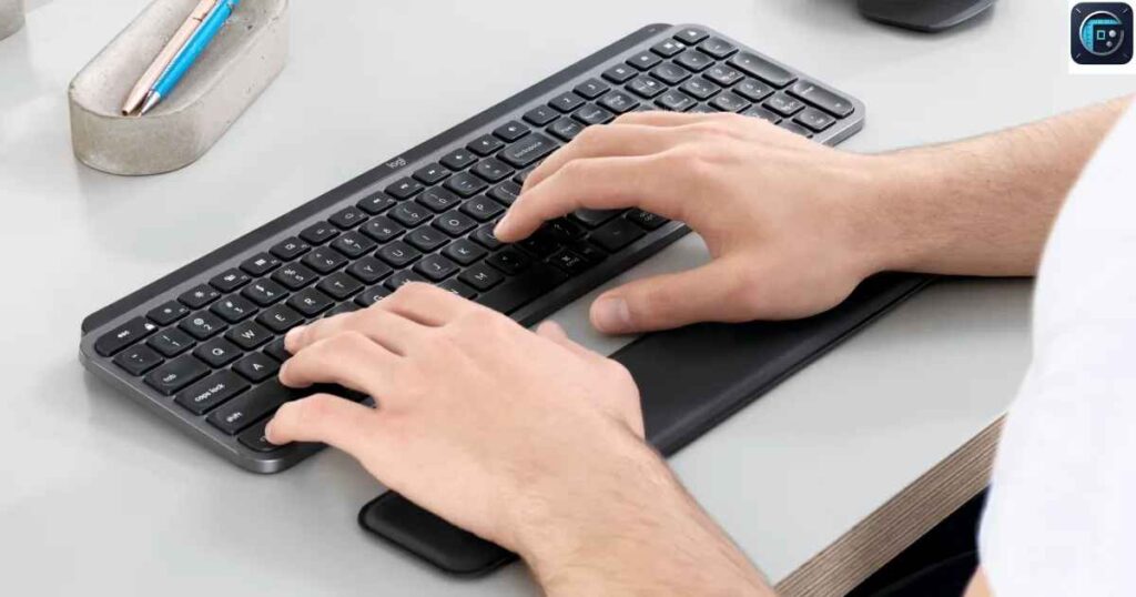 Computer Keyboard Wrist Rest
